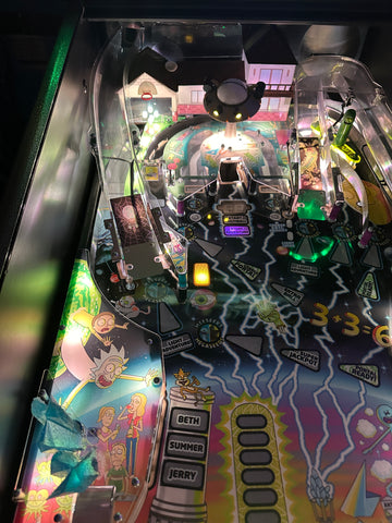 Image of Spooky Pinball Rick and Morty Standard Pinball Machine