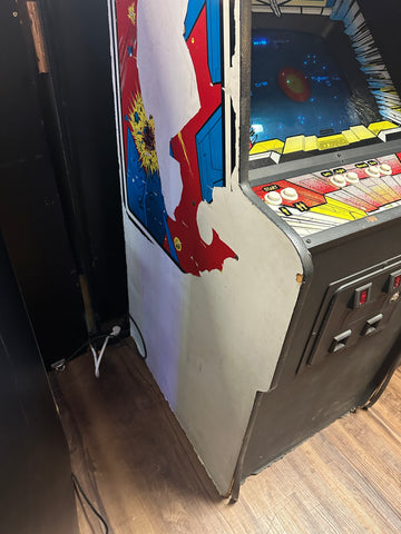 Image of Cinematronics Star Castle Arcade Game