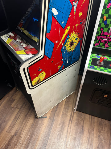 Image of Cinematronics Star Castle Arcade Game