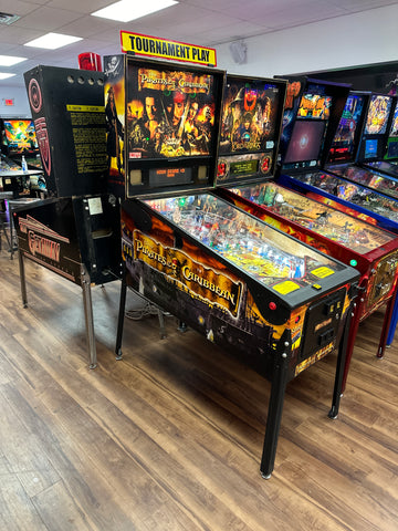 Image of Stern Pinball Pirates of the Caribbean Pinball Machine