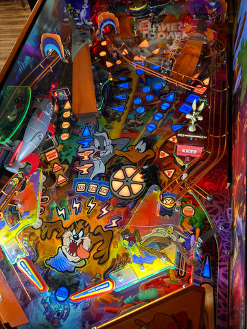 Image of Spooky Pinball Looney Tunes Collectors Edition Pinball Machine