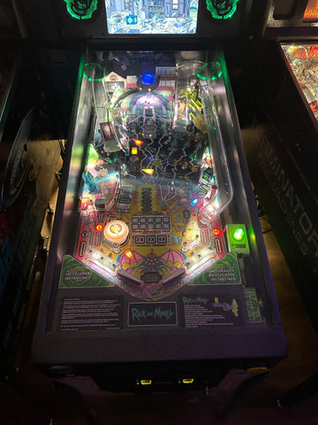 Image of Spooky Pinball Rick and Morty Standard Pinball Machine