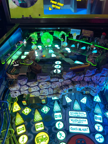 Image of Spooky Pinball Scooby-Doo Collectors Edition Pinball Machine