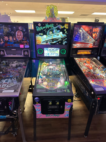 Image of Spooky Pinball Rick and Morty Standard Pinball Machine