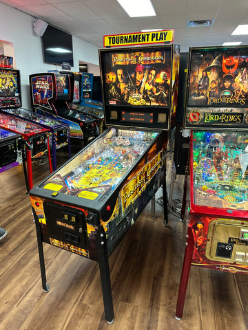 Image of Stern Pinball Pirates of the Caribbean Pinball Machine