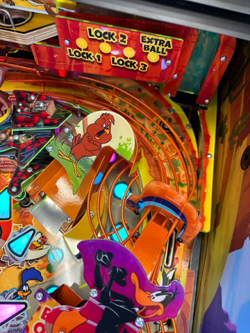 Image of Spooky Pinball Looney Tunes Collectors Edition Pinball Machine