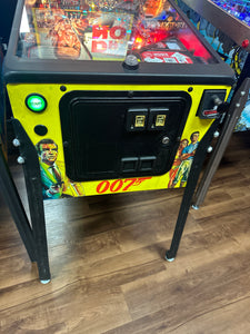 Stern Pinball James Bond 007 Pro Pinball Machine