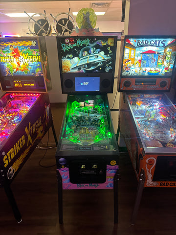 Image of Spooky Pinball Rick and Morty Standard Pinball Machine