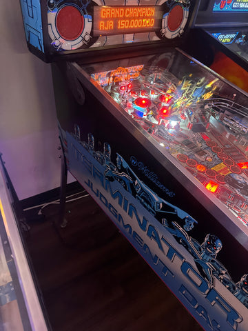 Image of Williams Terminator 2: Judgement Day Pinball Machine