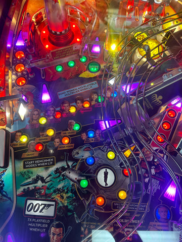 Image of Stern Pinball James Bond 007 Pro Pinball Machine