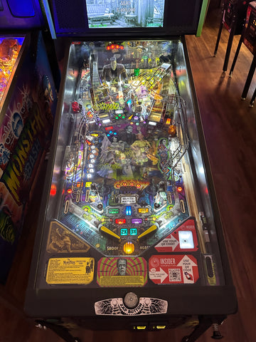 Image of Stern Pinball The Munsters Pro Pinball Machine