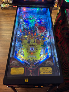 Stern Pinball Pirates of the Caribbean Pinball Machine