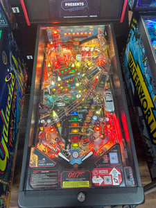 Stern Pinball James Bond 007 Pro Pinball Machine