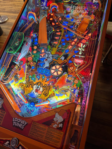 Image of Spooky Pinball Looney Tunes Collectors Edition Pinball Machine